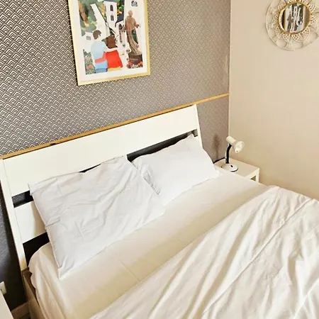Apartman Lumineux Idealement Situe A Proximite Du Centre-ville, Parking Gratuit Dans Le Rue Épernay