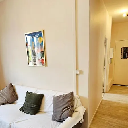 Apartment Lumineux Idealement Situe A Proximite Du Centre-ville, Parking Gratuit Dans Le Rue *