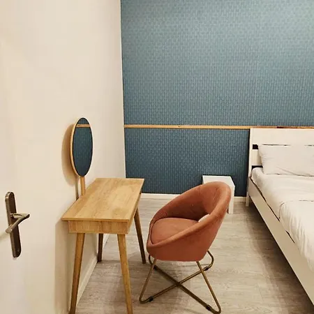 Appartement Lumineux Idéalement Situé à Proximité Du Centre-ville, Parking Gratuit Dans Le Rue *
