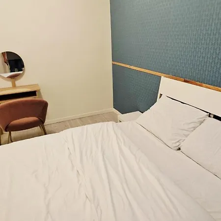Lumineux Idealement Situe A Proximite Du Centre-ville, Parking Gratuit Dans Le Rue Apartment *